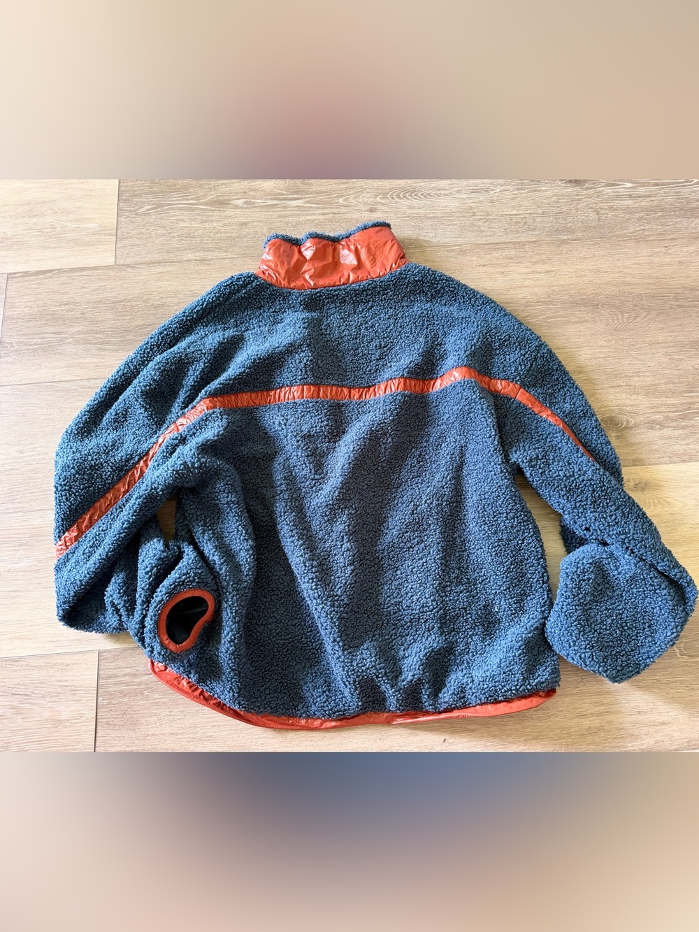 Fabletics Larisa Blue Fleece Pullover - Small